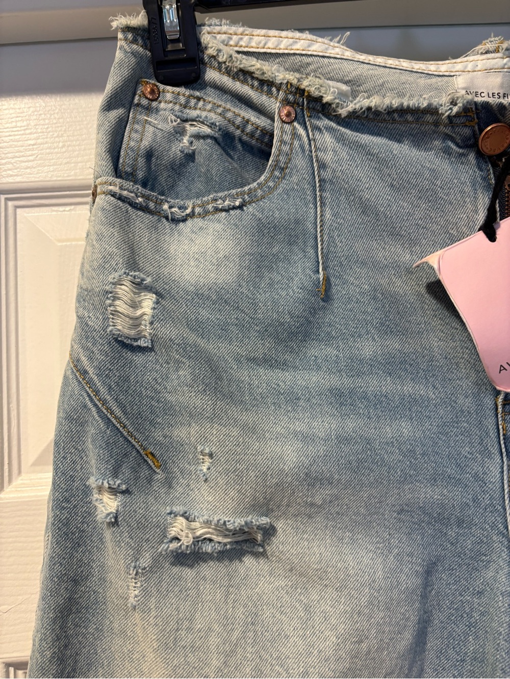 Avec Les Filles Light Wash Denim Distressed Bermuda Shorts Size 30 - Picture 12 of 16